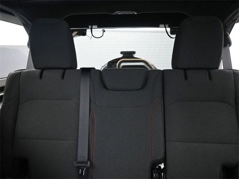 Used 2024 Jeep Wrangler Unlimited Rubicon w/ Technology Group image 20