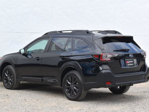 Used 2024 Subaru Outback Onyx Edition AWD/4WD image 2