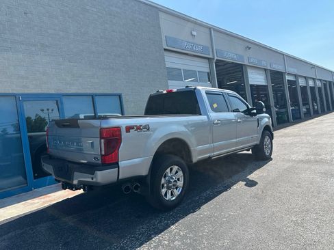 Used 2022 Ford F350 Platinum AWD/4WD image 5