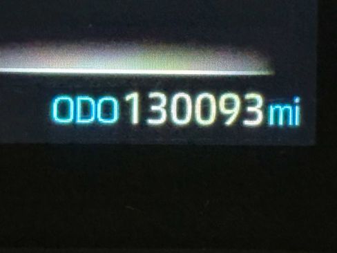 Used 2023 Toyota Sienna XLE FWD image 20