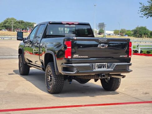 New 2026 Chevrolet Silverado 2500 ZR2 AWD/4WD image 3