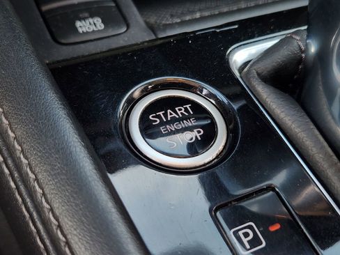 Used 2024 Nissan Kicks SR image 22