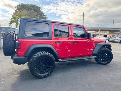 Used 2021 Jeep Wrangler Unlimited Sport image 9