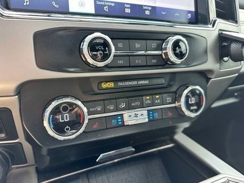 Used 2022 Ford F350 Lariat w/ Tremor Off-Road Package AWD/4WD image 41