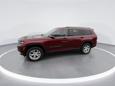 Used 2022 Jeep Grand Cherokee L Limited image 9