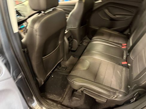 Used 2015 Ford Escape SE w/ SE Chrome Package FWD image 6