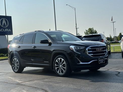 Used 2019 GMC Terrain SLT w/ Preferred Package image 3