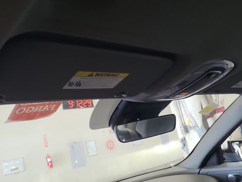 Used 2022 Hyundai Elantra SEL w/ Cargo Package FWD image 11