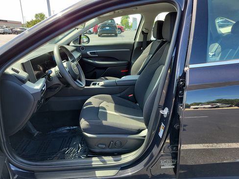 Used 2025 Hyundai Sonata SEL FWD image 14