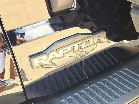 Used 2025 Ford Bronco Raptor w/ Interior Carbon Fiber Pack AWD/4WD image 12