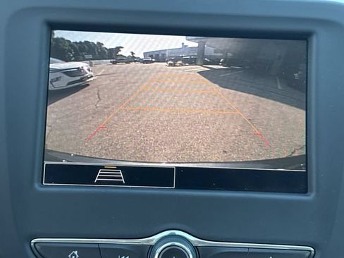 Used 2023 Chevrolet Equinox LT w/ LPO, Floor Liner Package FWD image 14