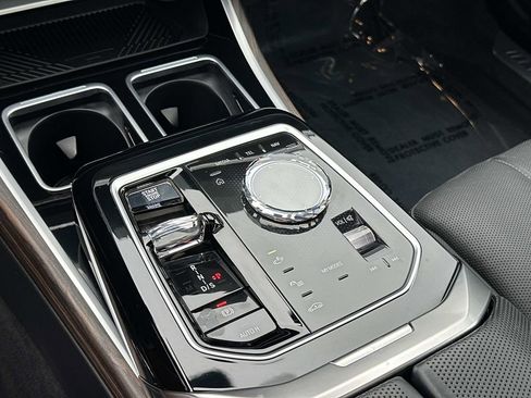 Used 2023 BMW 740i w/ Parking Assistance Package RWD image 16