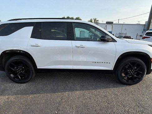 Used 2024 Chevrolet Traverse RS AWD/4WD image 8