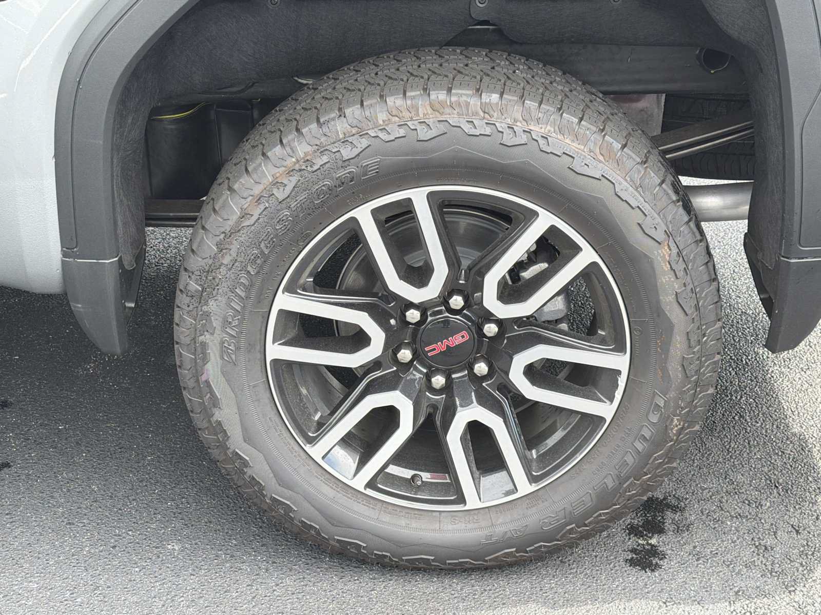 New 2026 GMC Sierra 1500 AT4 w/ AT4 Premium Package AWD/4WD image 27