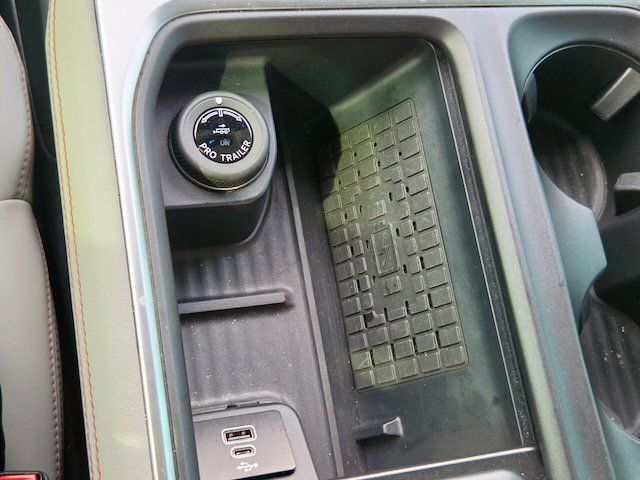 Used 2025 Ford Expedition Active AWD/4WD image 23