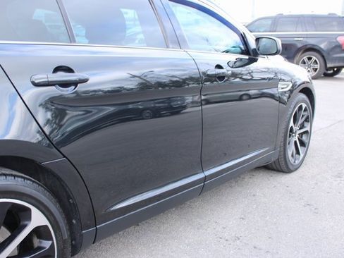 Used 2015 Ford Taurus Limited w/ Equipment Group 301A image 43