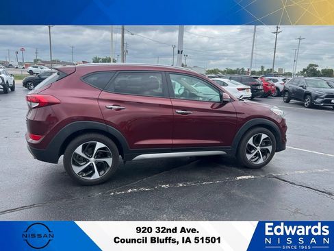 Used 2017 Hyundai Tucson Limited AWD/4WD image 13