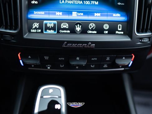 Used 2019 Maserati Levante S GranSport image 30