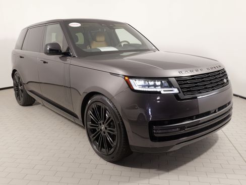 Used 2025 Land Rover Range Rover Long Wheelbase SE AWD/4WD image 7