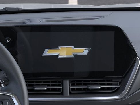 New 2026 Chevrolet Trax ACTIV w/ Sunroof Package FWD image 24