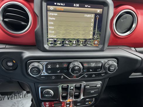 Used 2020 Jeep Gladiator Rubicon image 18