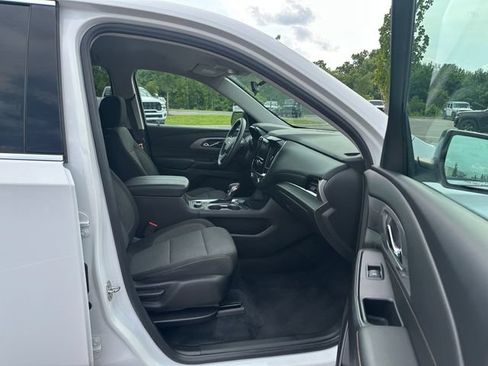 Used 2021 Chevrolet Traverse LS FWD image 20