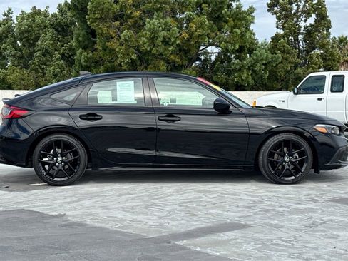 Used 2022 Honda Civic Sport image 2