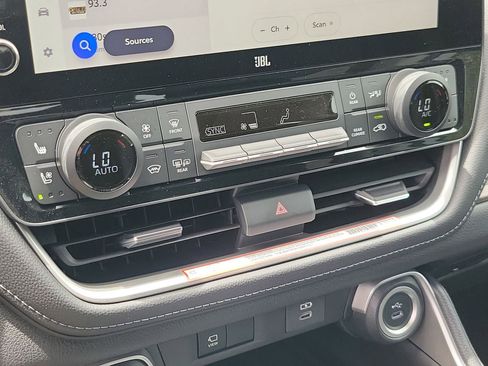 New 2026 Toyota Grand Highlander Platinum AWD/4WD image 27