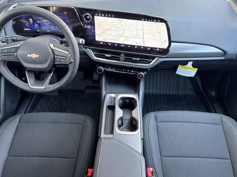 New 2026 Chevrolet Equinox EV LT w/ Comfort Package AWD/4WD image 12