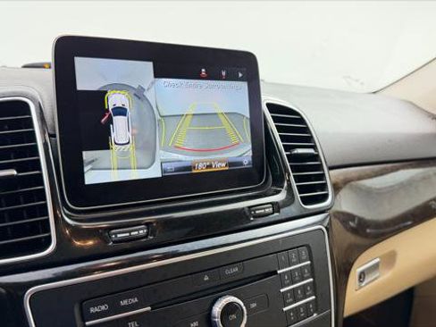 Used 2018 Mercedes-Benz GLE 350 w/ Premium 1 Package image 32