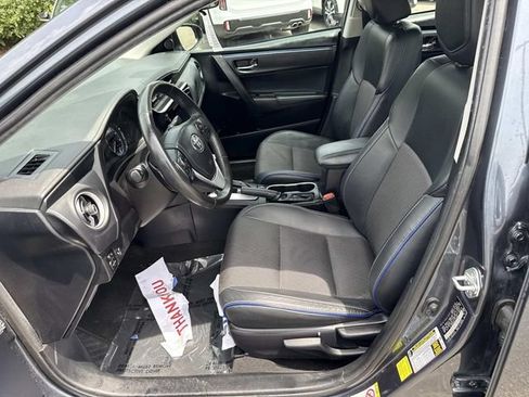 Used 2018 Toyota Corolla SE w/ Carpet Mat Package (TMS) FWD image 12