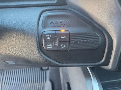 Used 2024 RAM 2500 Big Horn w/ Night Edition AWD/4WD image 9