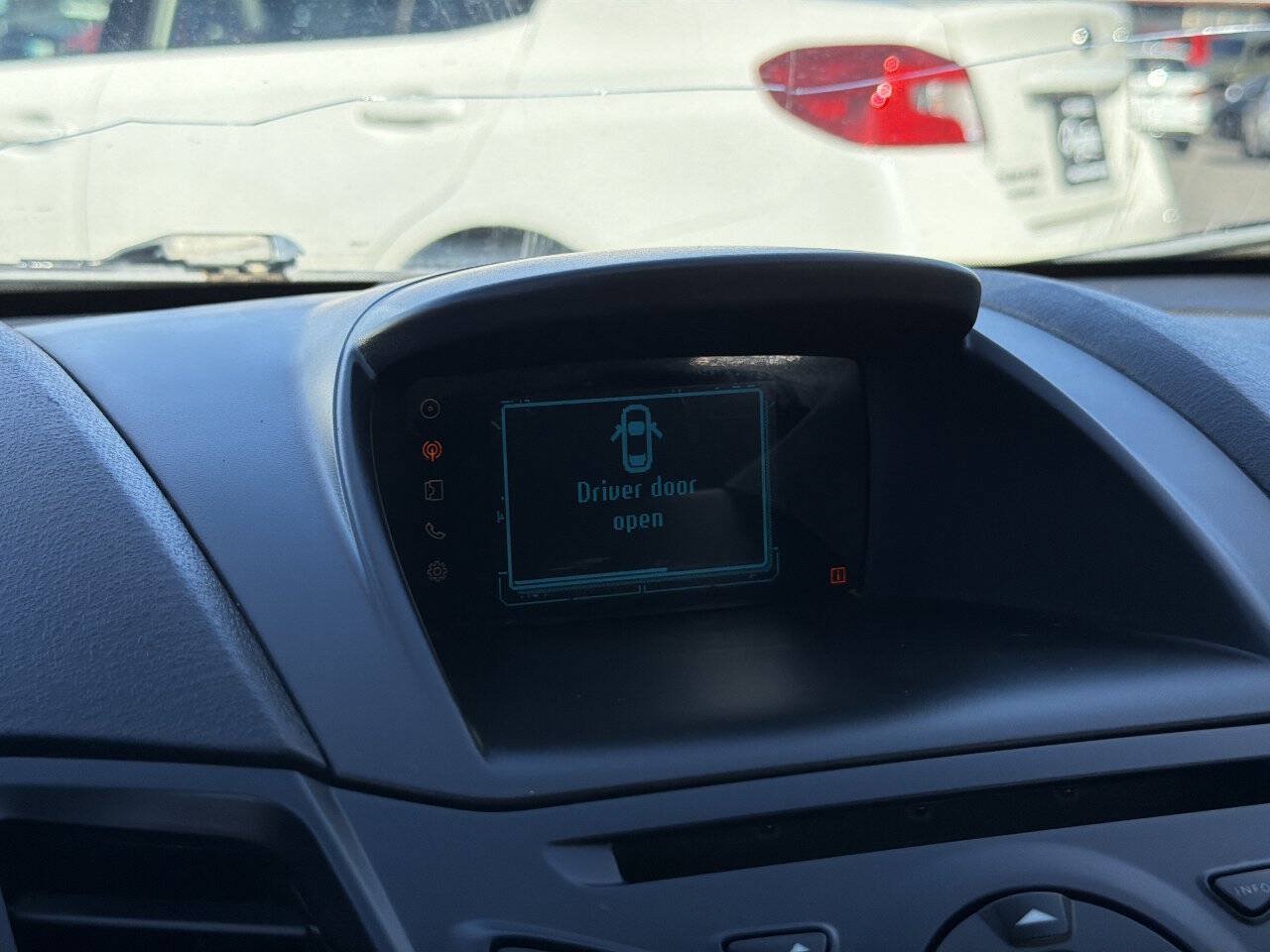 Used 2015 Ford Fiesta SE FWD image 25