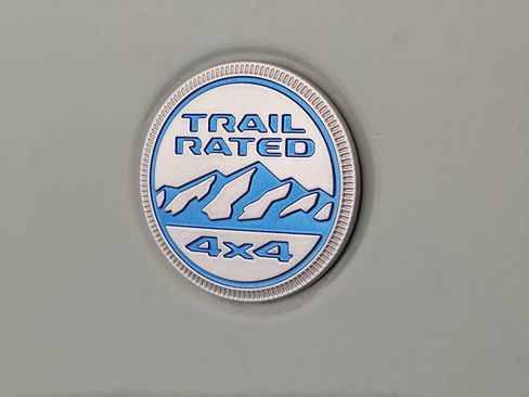 Used 2023 Jeep Wrangler Unlimited Sahara AWD/4WD image 7