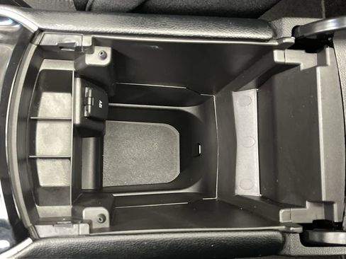 Used 2019 Ford Edge SEL image 29