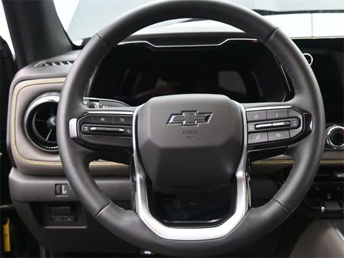 Used 2023 Chevrolet Colorado ZR2 w/ ZR2 Convenience Package III image 28