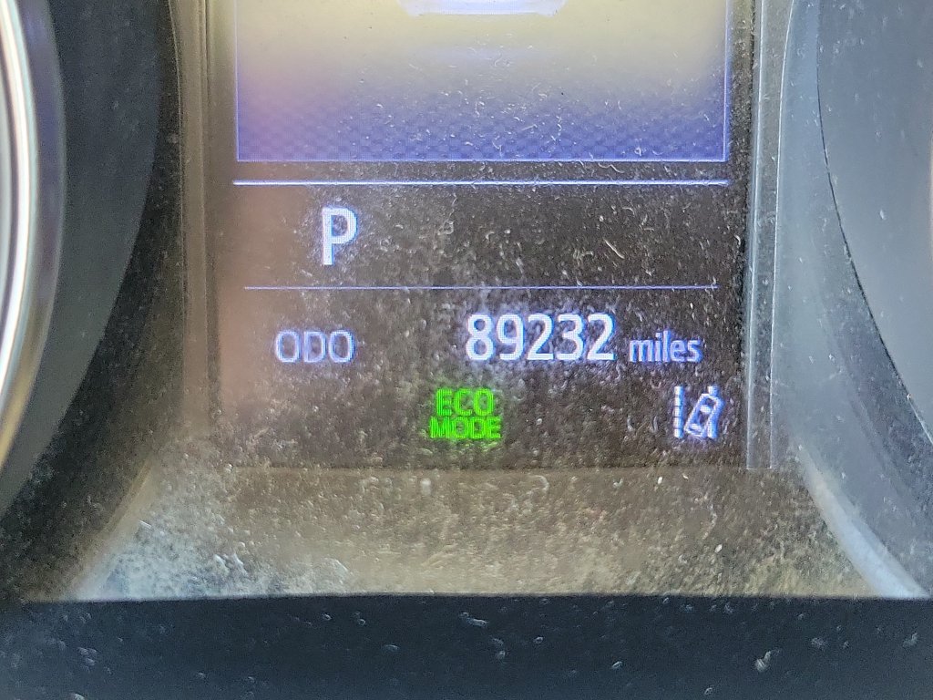 Used 2021 Toyota C-HR LE FWD image 21