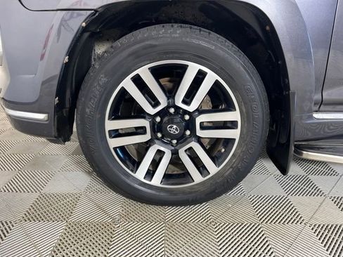 Used 2015 Toyota 4Runner SR5 image 23