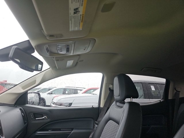 Used 2019 Chevrolet Colorado Z71 AWD/4WD image 12
