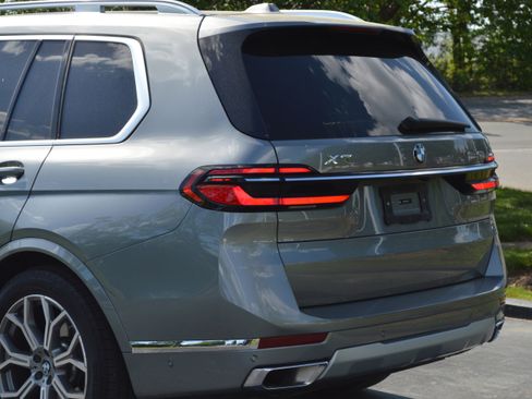 Certified 2026 BMW X7 xDrive40i AWD/4WD image 3