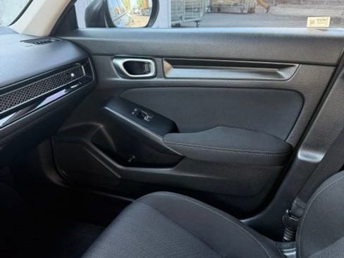 Used 2023 Honda Civic LX image 29