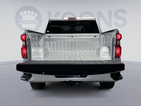 Used 2022 Chevrolet Silverado 1500 Custom AWD/4WD image 24