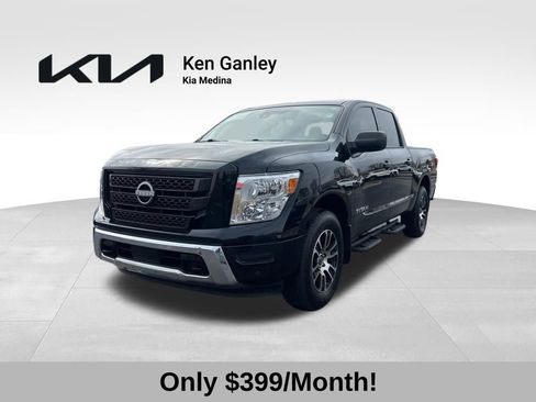 Used 2023 Nissan Titan SV w/ SV Convenience Package image 1