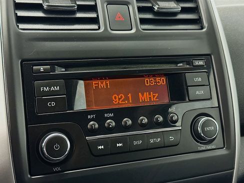 Used 2018 Nissan Versa SV FWD image 21