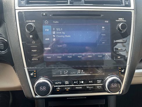 Used 2019 Subaru Outback 2.5i Limited AWD/4WD image 27