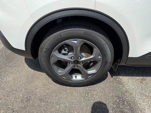 New 2025 Ford Escape ST-Line w/ Tech Pack #1 image 34