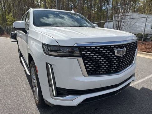 Used 2021 Cadillac Escalade Premium Luxury image 10