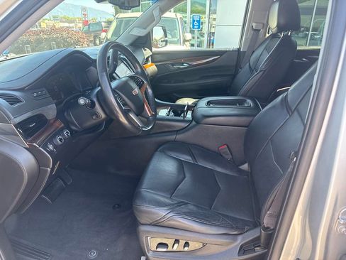 Used 2015 Cadillac Escalade Premium AWD/4WD image 10