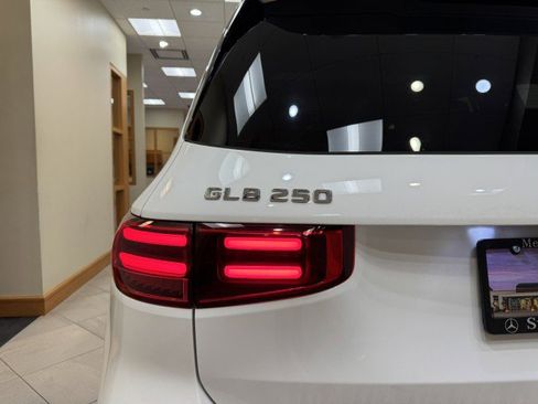 Certified 2026 Mercedes-Benz GLB 250 image 24
