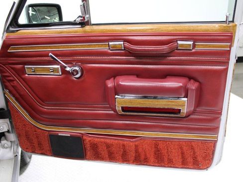 Used 1986 Jeep Grand Wagoneer image 71